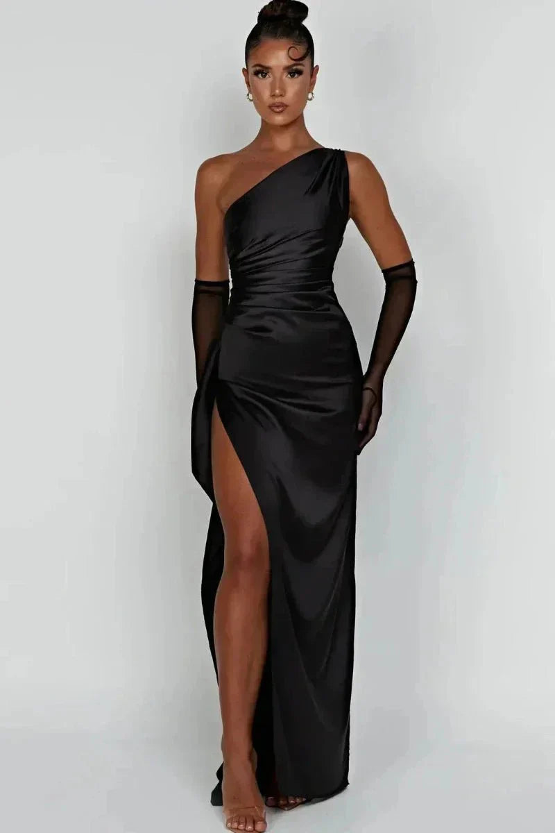 Souci | Robe maxi asymétrique avec fente haute