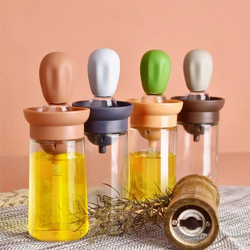 Bouteille en silicone avec tête de brosse - OilBuddy