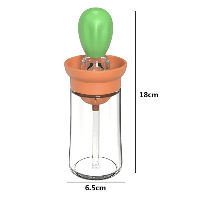 Bouteille en silicone avec tête de brosse - OilBuddy