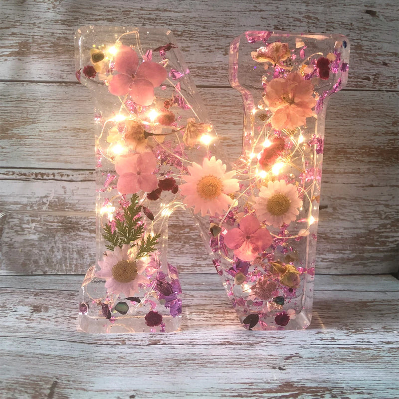 Veilleuse FloraGlow Flower | Lampe à initiales décorative avec éclairage LED doux pour une ambiance romantique