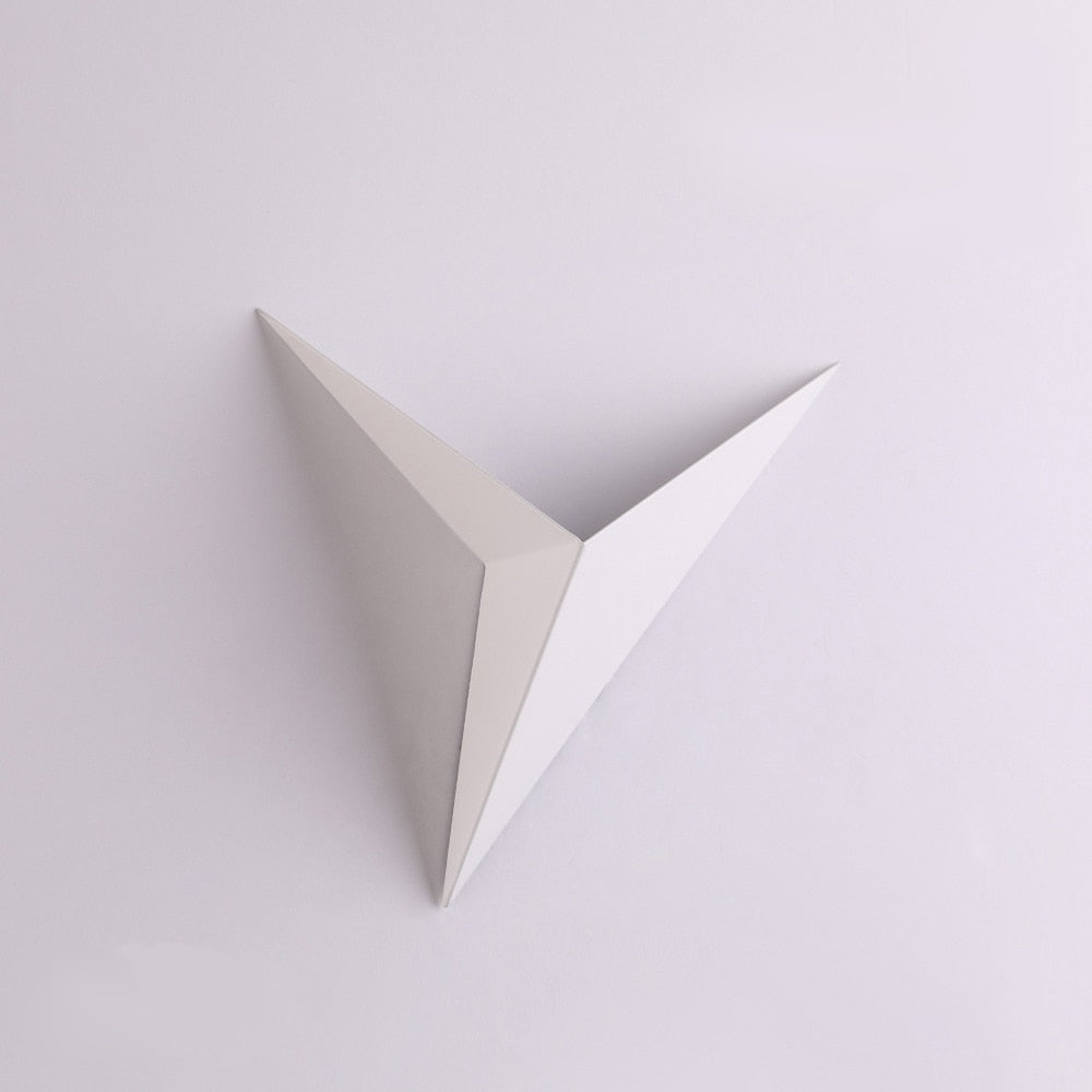 Applique Murale Triangulaire Moderne - TrigoLux