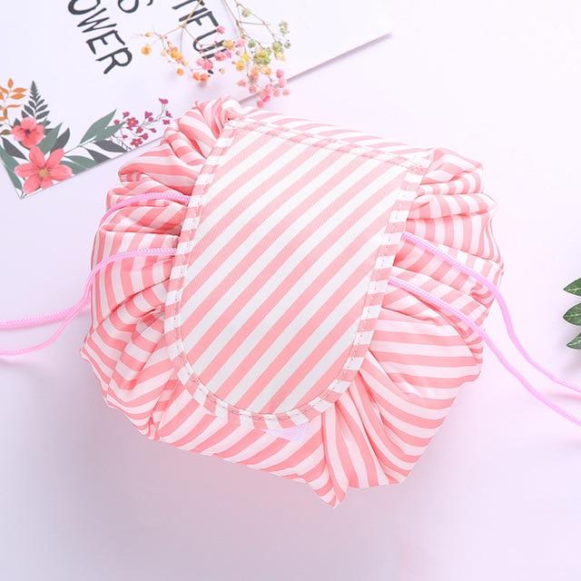 Trousse de maquillage élégante pour un look organisé et raffiné