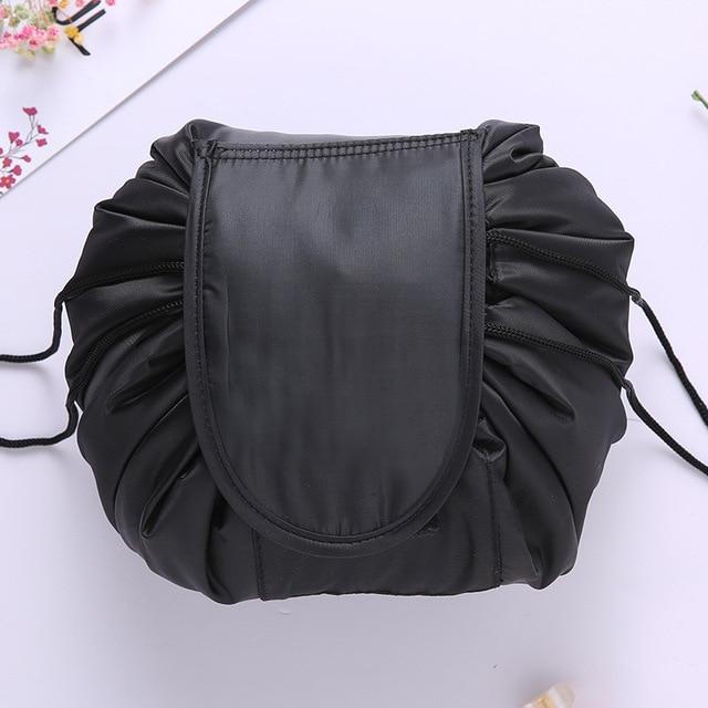 Trousse de maquillage élégante pour un look organisé et raffiné