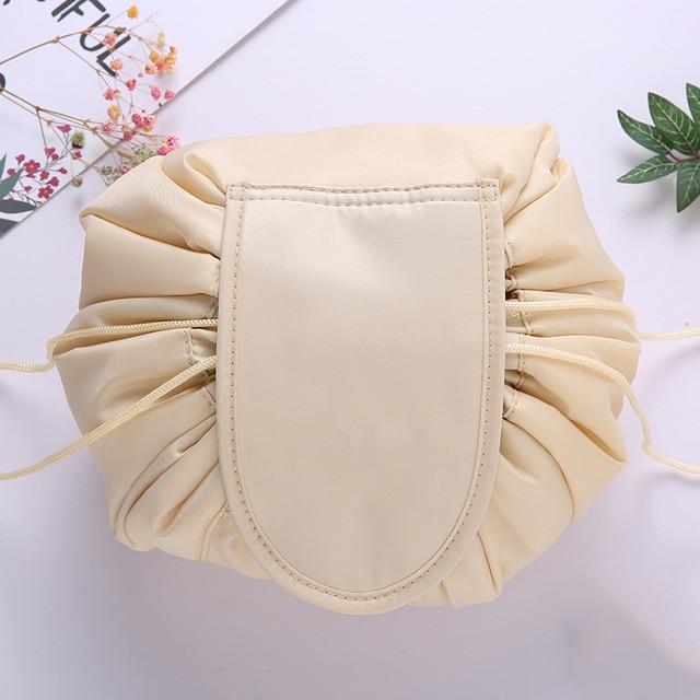 Trousse de maquillage élégante pour un look organisé et raffiné