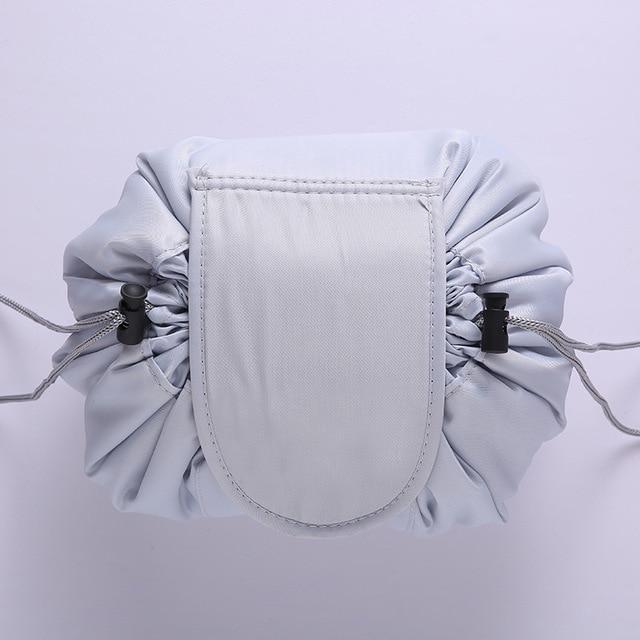 Trousse de maquillage élégante pour un look organisé et raffiné