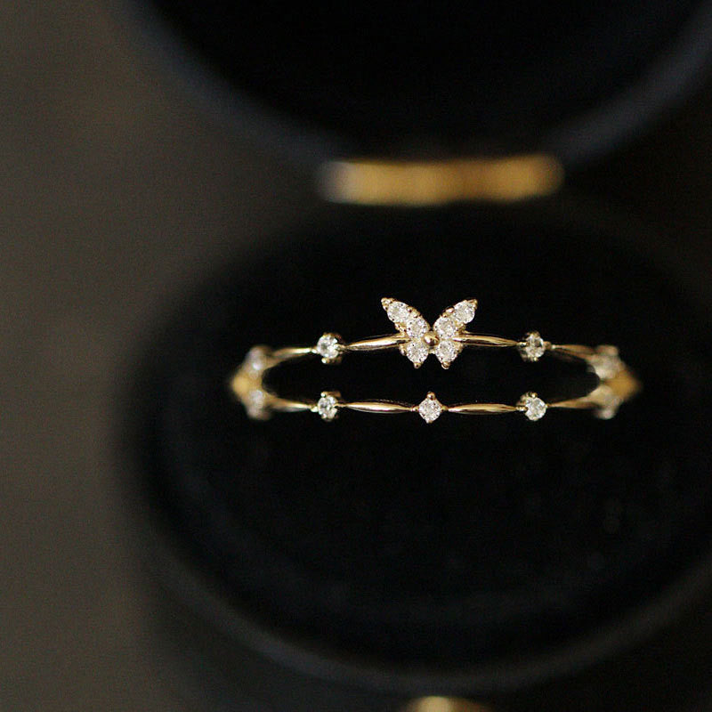 Bague papillon luxueuse avec des zirconias scintillants – Aurielle