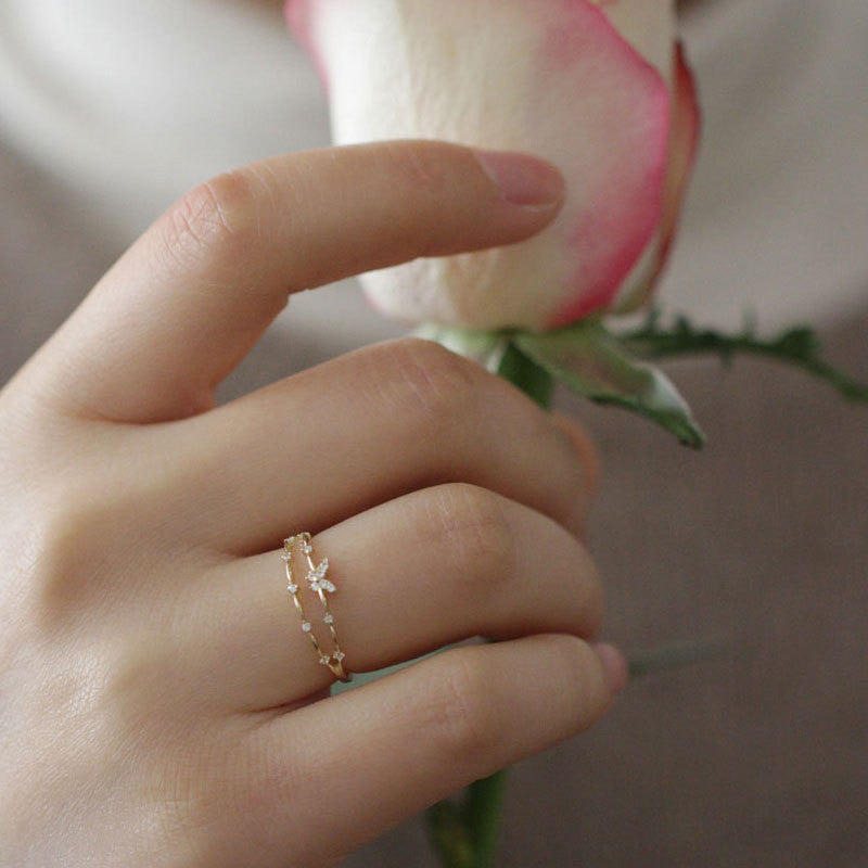 Bague papillon luxueuse avec des zirconias scintillants – Aurielle