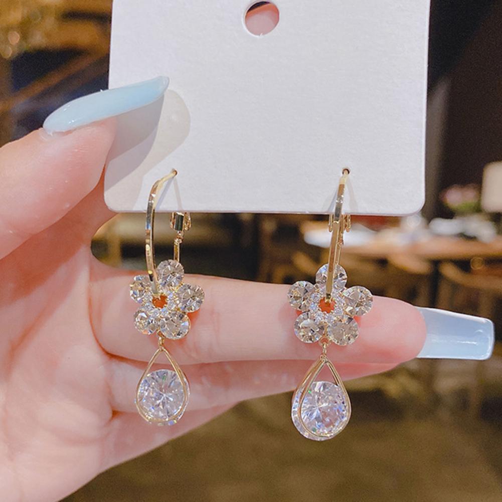 Boucles d'oreilles luxueuses avec motif floral – LunaBloom