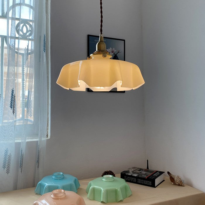 Suspension en Verre Retro en Forme de Fleurs - Lampe Suspendue Crème pour Décor de Salon et de Salle à Manger